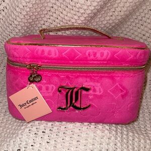 Juicy Couture make up/toiletry bag🩷👑